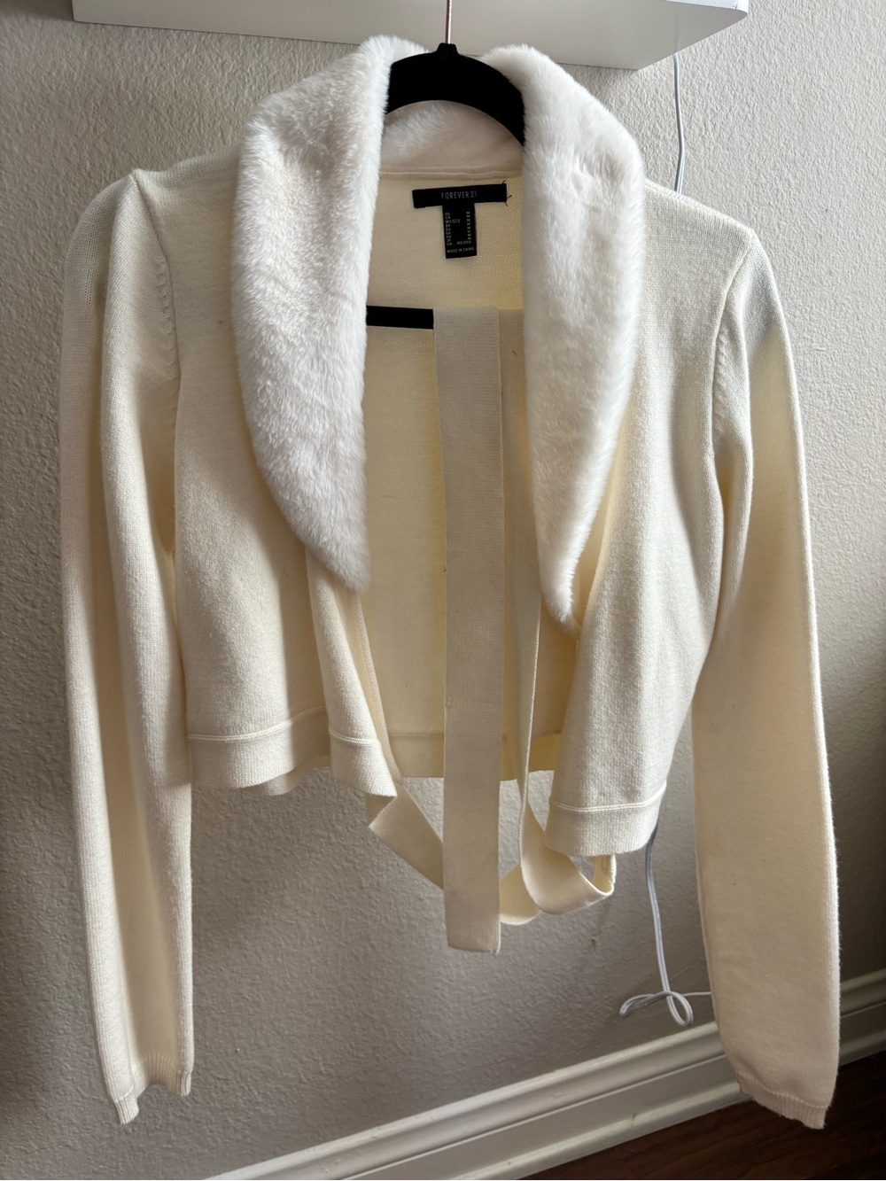 Forever 21 Cream Cropped Sweater Cardigan with Faux Fur Collar